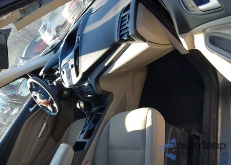 2018 Ford Escape Se z USA, uszkodzony, nr VIN 1FMCU0G99JUB49759